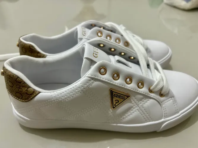 Tênis Guess tam 36/37