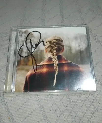 Cd Evermore - Taylor Swift (autografado)