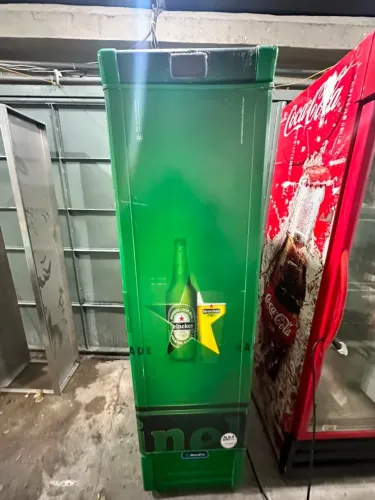 Cervejeira expositora personalizada