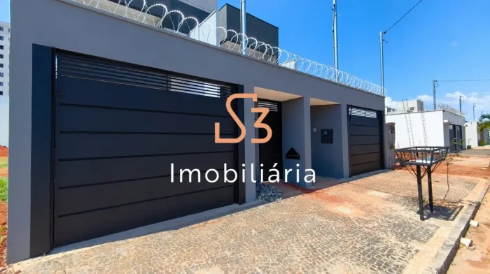 Casa à venda em Uberlândia-MG, bairro Grand Ville: 3 quartos, 3 suítes, 1 sala, 4 banheiro