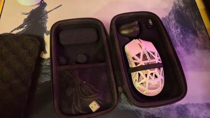 Mouse WLMouse Beast X Pro Milky White + Feets Pulsar Super Glide 2 Control...