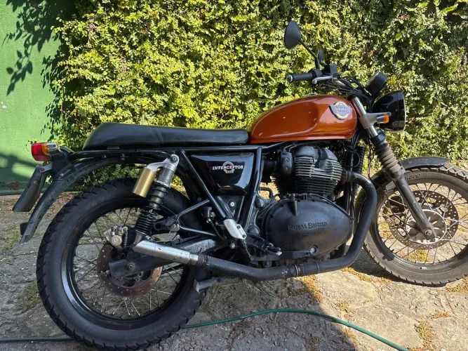 Royal Enfield Interceptor Custom 650cc ABS 2022