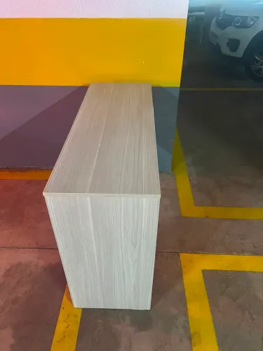 Mesa escritório compacta