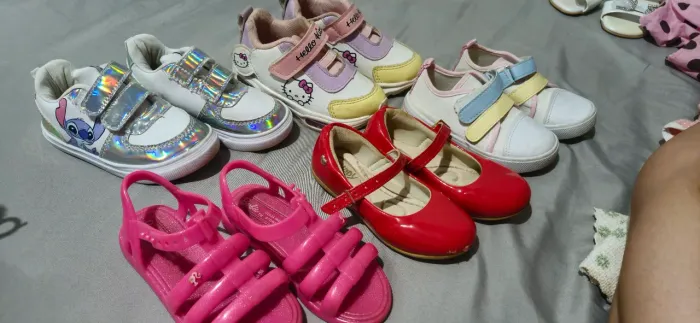 Desapego sapatos menina