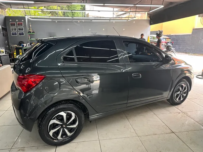 Chevrolet Onix Hatch LT 1.0 8V Flex Mec. 4P 2018