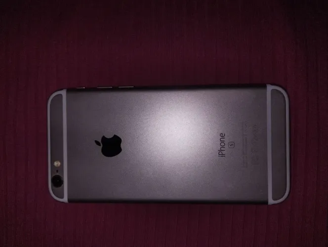iPhone 6s - Para retirada de Peças