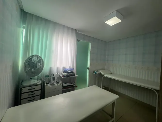Casa à venda 3 Quartos, 3 Suites, 1 Vaga, 246M², Setor Faiçalville, Goiânia - GO