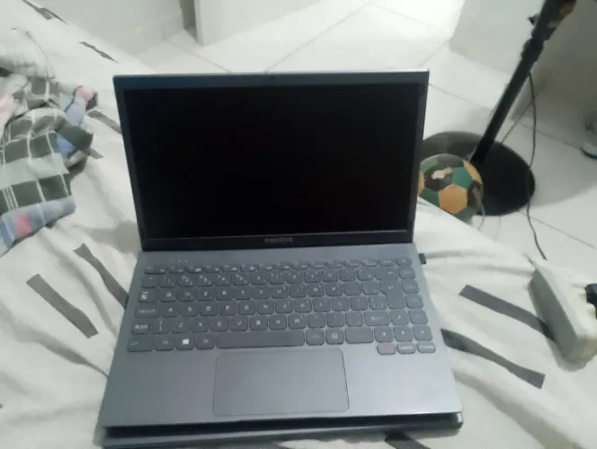 Notebook positivo com defeito no teclado