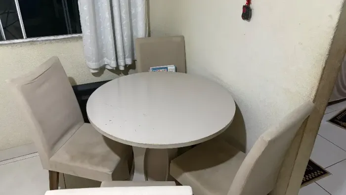 Mesa de Jantar Redonda