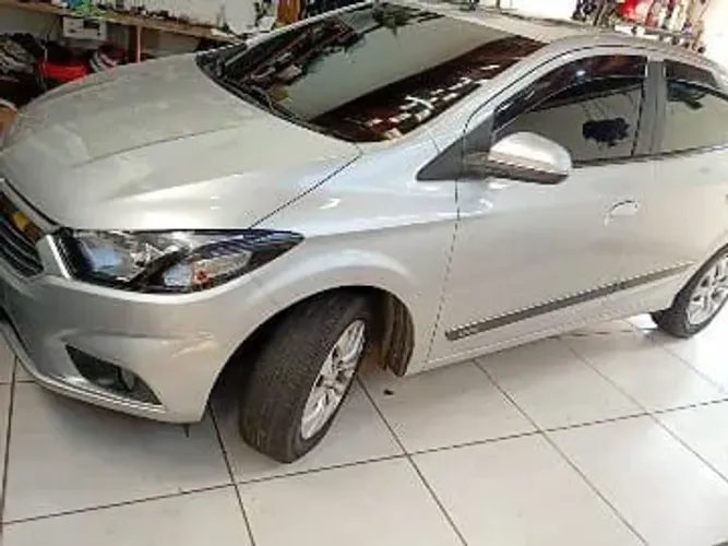 Chevrolet Onix Hatch LT 1.4 8V Flex Mec. 4P 2017