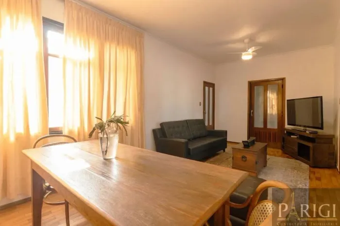 Casa com 4 dormitórios para alugar, 290 m² por R$ 13.600,00/mês - Vila Ipiranga - Porto Al