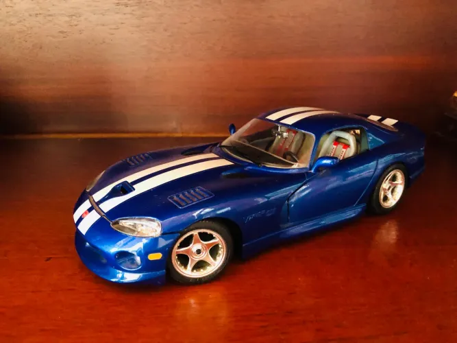 Miniatura VIPER SÉRIE ESPECIAL BURAGO