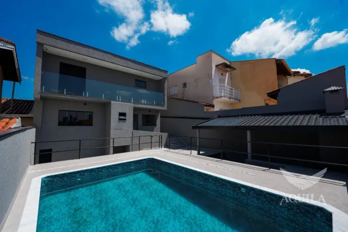 SOBRADO COM 4 QUARTOS E PISCINA NO JARDIM MORUMBI SOROCABA