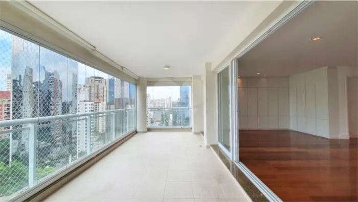 Apartamento com 3 quartos para locação em Itaim bibi - SP