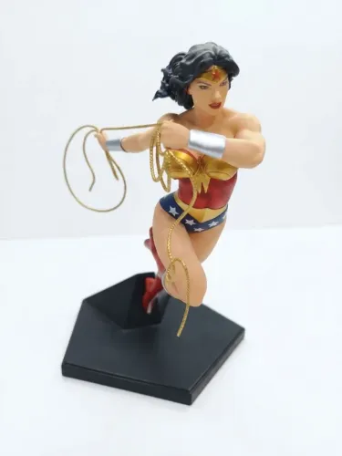 Mulher Maravilha Iron Studios (Regular)