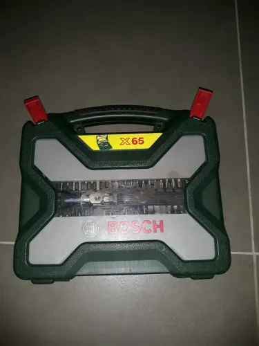 Quit de ferramentas Bosch modelo x65!
