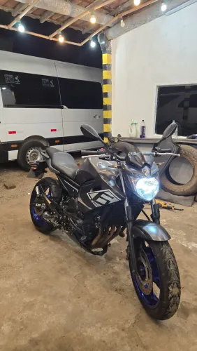 Yamaha XJ6N 2013 Impecável 
