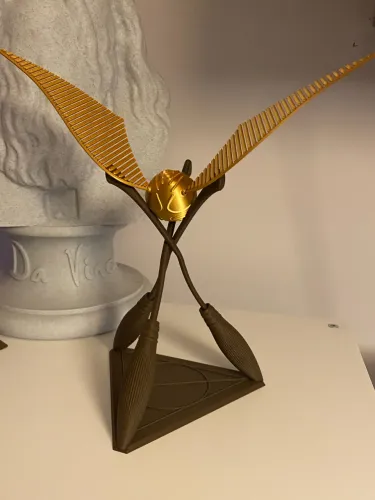POMO DE OURO + NIMBUS 2000 HARRY POTTER - PEÇA 3D INSPIRADA NO UNIVERSO BRUXO