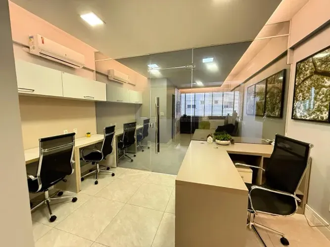 Sala comercial Mobiliada, 40m² no Infinity Corporate Center