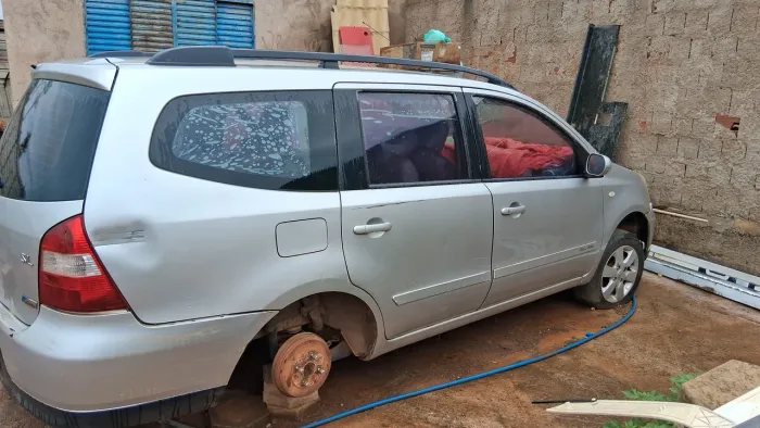 Nissan Livina Grand SL 1.8 16V Flex Fuel Aut. 2010