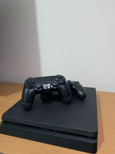 Ps4 slim
