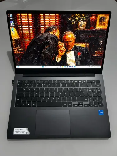 Notebook Samsung Galaxy Book 2 - i5 12ª Geração/ 512GB SSD / 8GB RAM.