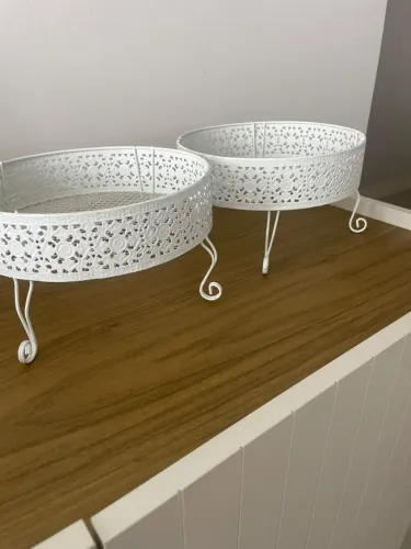 Conjunto com 2 Suportes Decorativos de Metal Branco - Estilo Provençal  
