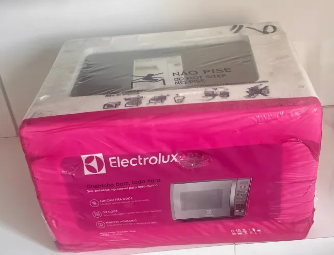 Micro-ondas Electrolux MT30S, 20 litros, Silver, com função Tira Odor