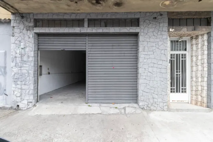 Loja na Rua Visconde de Taunay, 318 85 m²