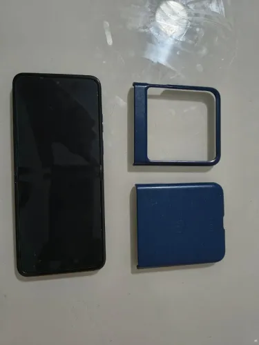 Celular Moto RAZR 60 