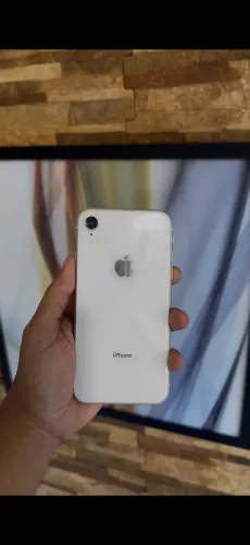 iPhone XR 64