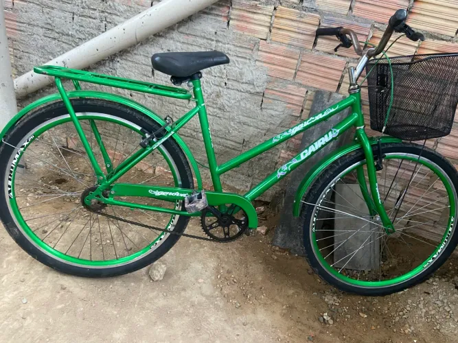 Vendo uma bicicleta aro 26 com nota fiscal