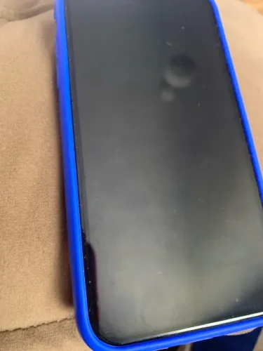 Vendo um iPhone seminovo 