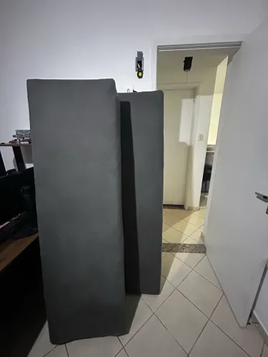 Sofá cama com 3 almofadas