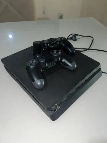 Vendo Playstation 4!