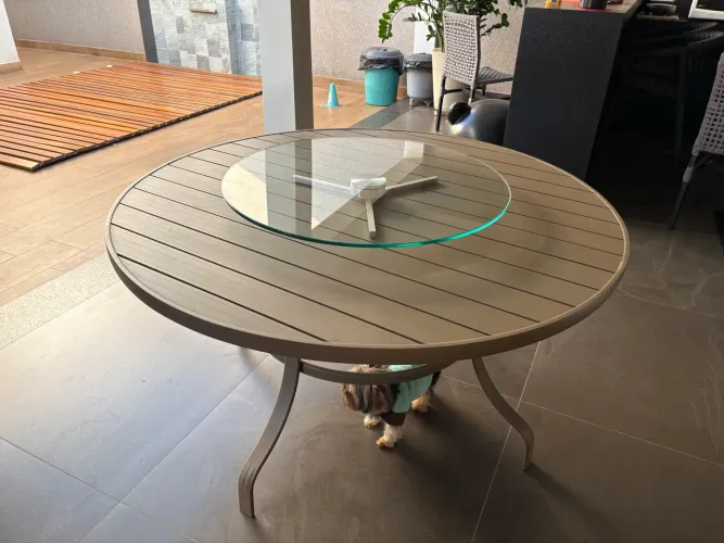 Mesa em alumínio 