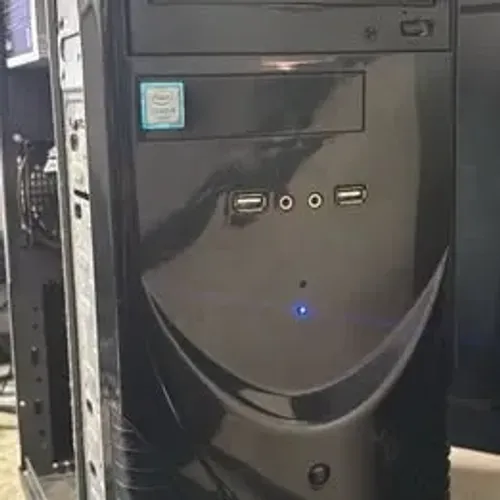 Pc Intel Core i5-6400 2.70GHz ? 8GB memória ram (Nao acompanha monitor e mouse)