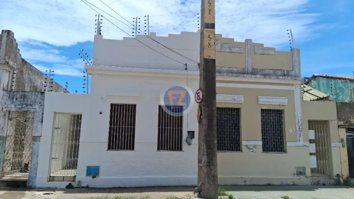 Locação de Casas / Padrão na cidade de Fortaleza