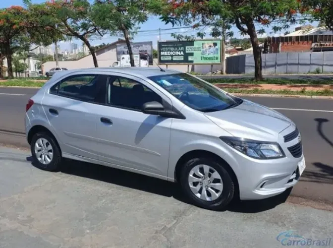 Onix carros ou veiculos Aluguel para aplicativos km livre uber 99 motorista