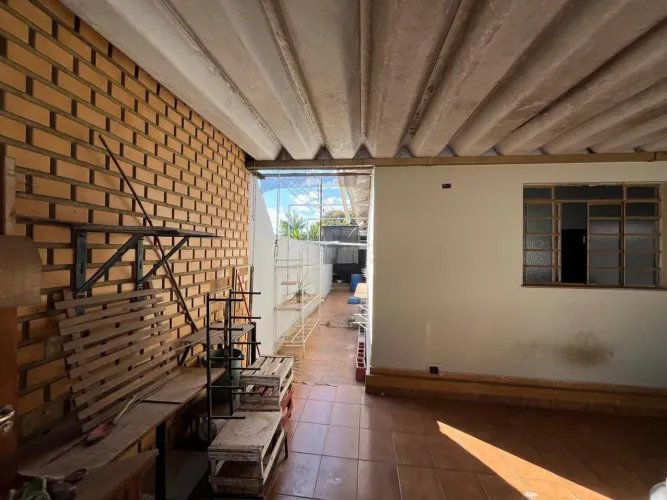 Casa, 3 quartos, 1 suíte, 338 m², 2 vagas no Vila Abajá em Goiânia