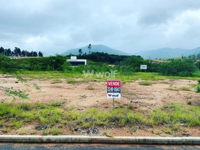Terreno à Venda em Nova Governador Celso Ramos