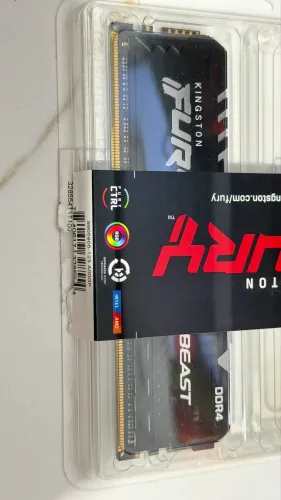Memória Kingston RGB 16GB 3600MHZ Zerada