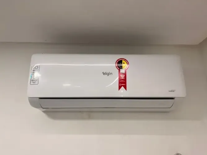 Ar-condicionado Elgin Inverter 12.000 BTUs