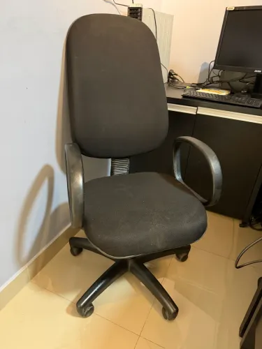 Cadeira diretor preta