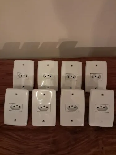 Conjunto tomada unitária B.lux 10A