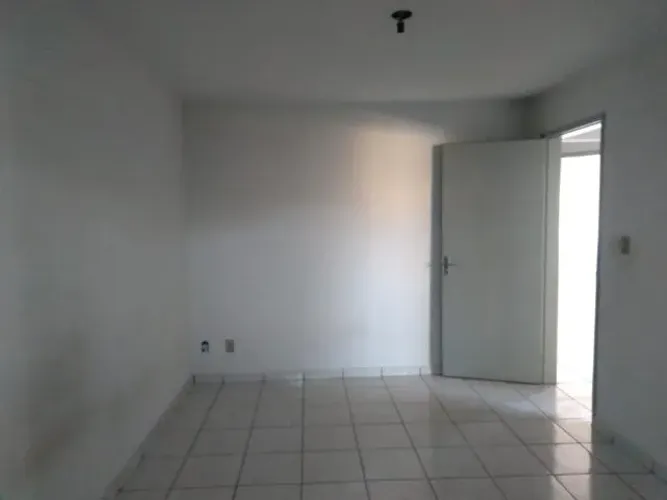 Apartamento - Avenida Padre Wendel, Qd.555, Lt.22, aptº09, Setor São José, Goiânia - GO.