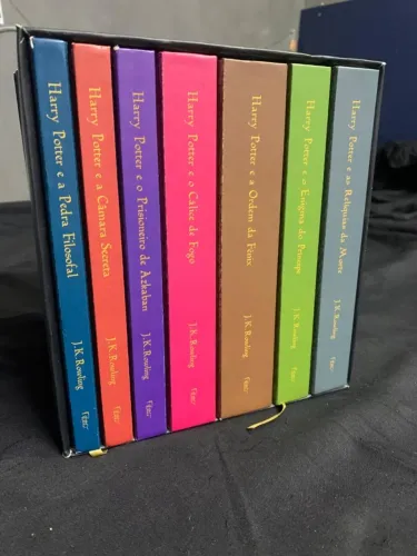 Livro coleção Harry Potter (edição de colecionador)