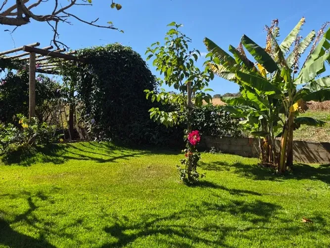 LINDO SÍTIO (Porteira fechada) com 8.000 m2 em Planaltina de Goiás