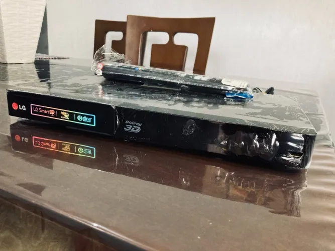 Blu-ray 3D LG Smart com controle remoto