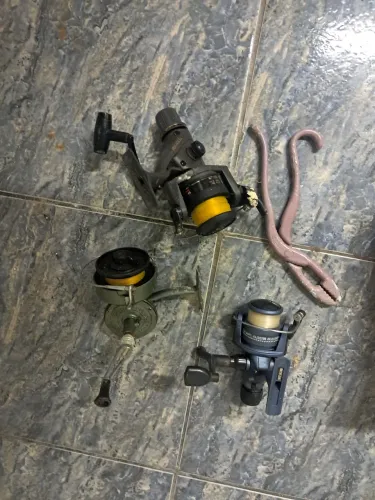 KIT MOLINETRS E ALICATE DE PEIXE USADOS
